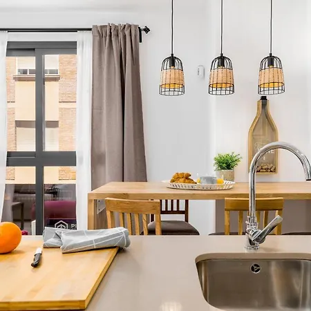 Apartment Deluxe Con Piscina, Terraza & Parking Malaga