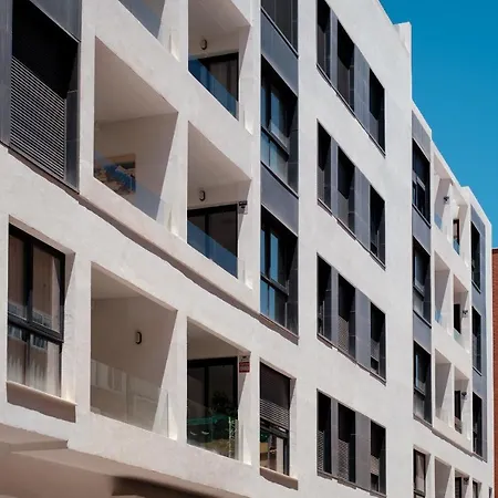 Deluxe Con Piscina, Terraza & Parking Apartment Malaga