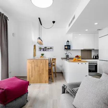 Deluxe Con Piscina, Terraza & Parking
