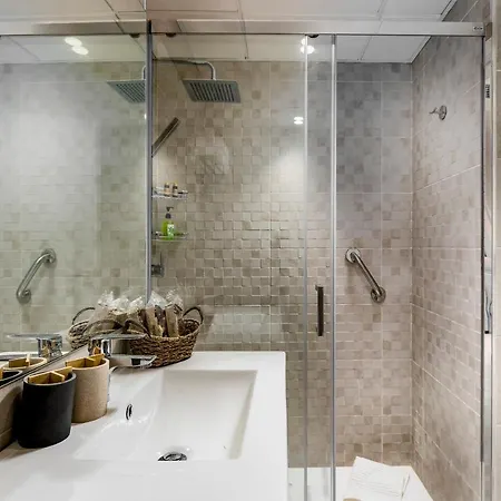Apartamento Deluxe Con Piscina, Terraza & Parking *